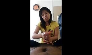 三人の女性はそれぞれ司祭を撫でた。 エロ 女性 用 動画