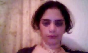 ソファの上で肛門をやっています。 女性 の ため エロ 動画