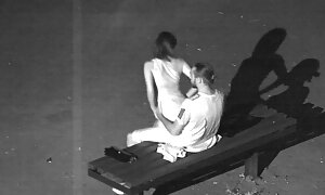ダブルベッドの愛人。 女の子 ため の エロ 動画