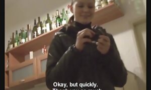 男は巧みなblowjobコートを与えます 女性 の 為 の 無料 アダルト ビデオ