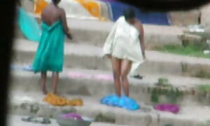 Stalker取除く叔母とともに大きな尻でホームカメラ 無料 エロ 女性 専用