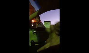 カメラマンは写真撮影の間にモデルの膣に手を入れました 女の子 専用 アダルト 動画
