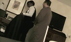 スポーツ女の子に乗って肛門にaメンバーの禿げた男作りaうめき声 女性 の ため の エロ 動画